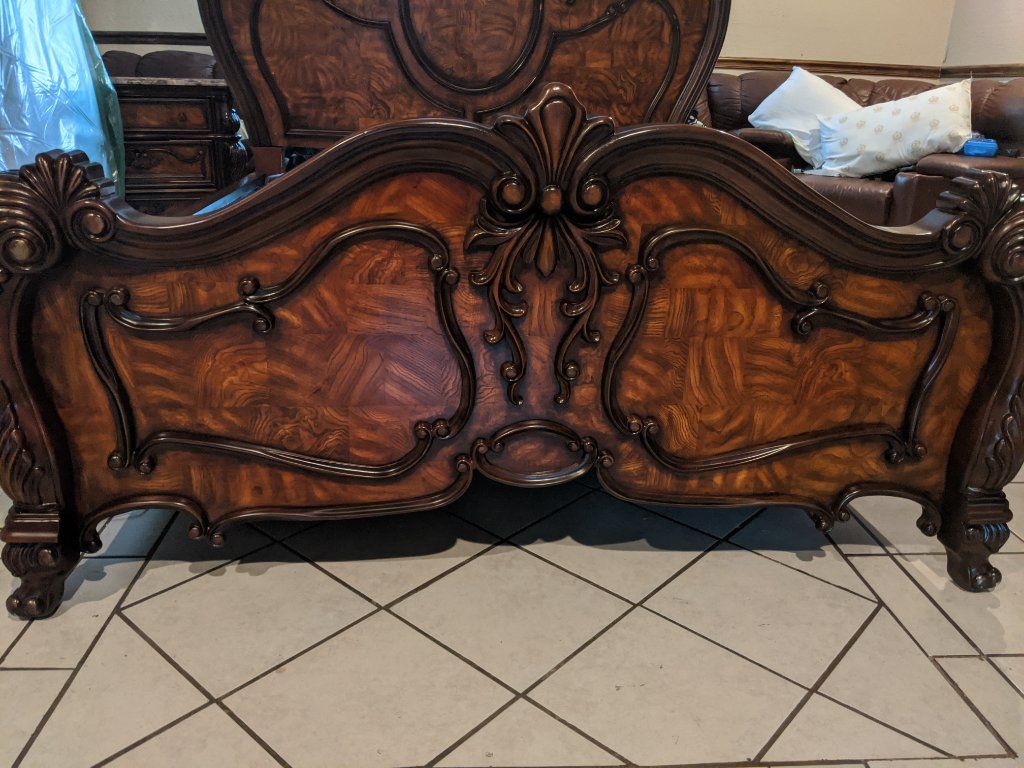 Mollai collection Reverie Adjustable base mattress and spring air