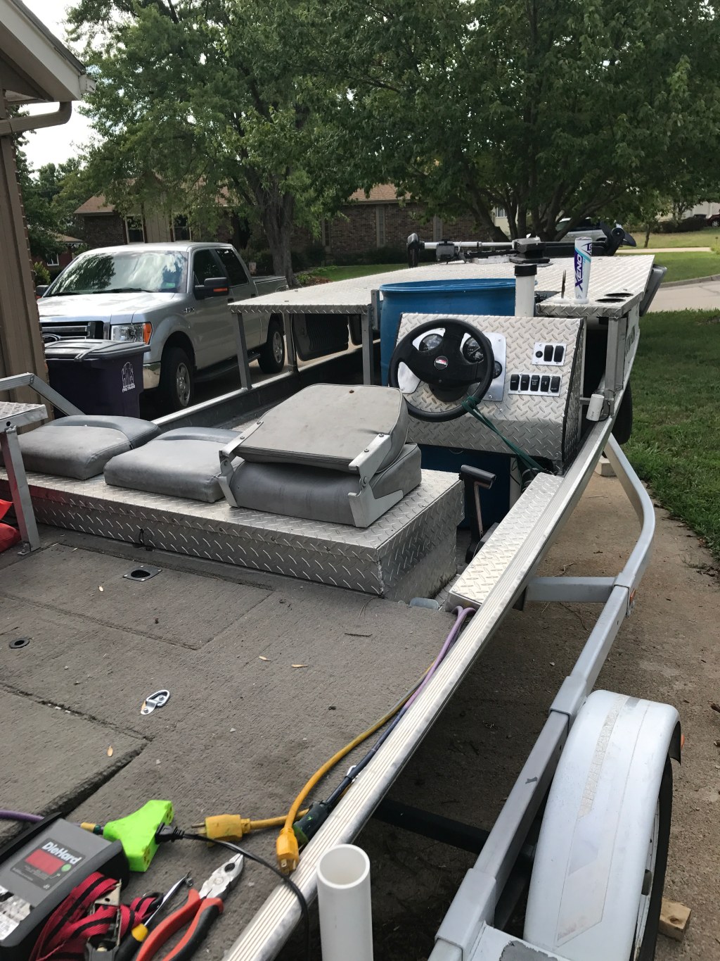 Bowfishing Boat 1998 Bass Tracker 16' - $4750 - Claz.org