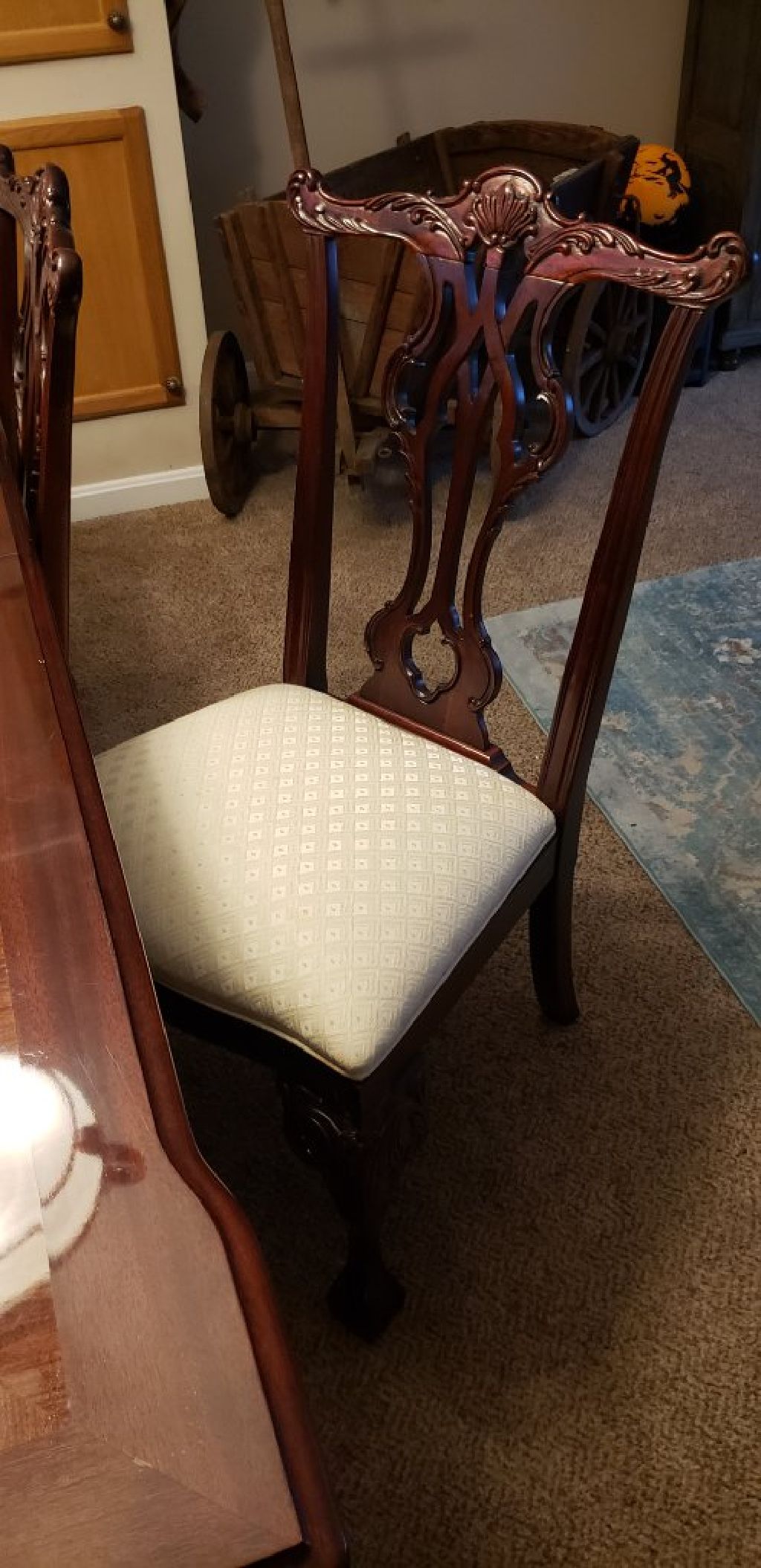 Thomasville Flame Mahogany Chippendale Dining Room Set - Claz.org