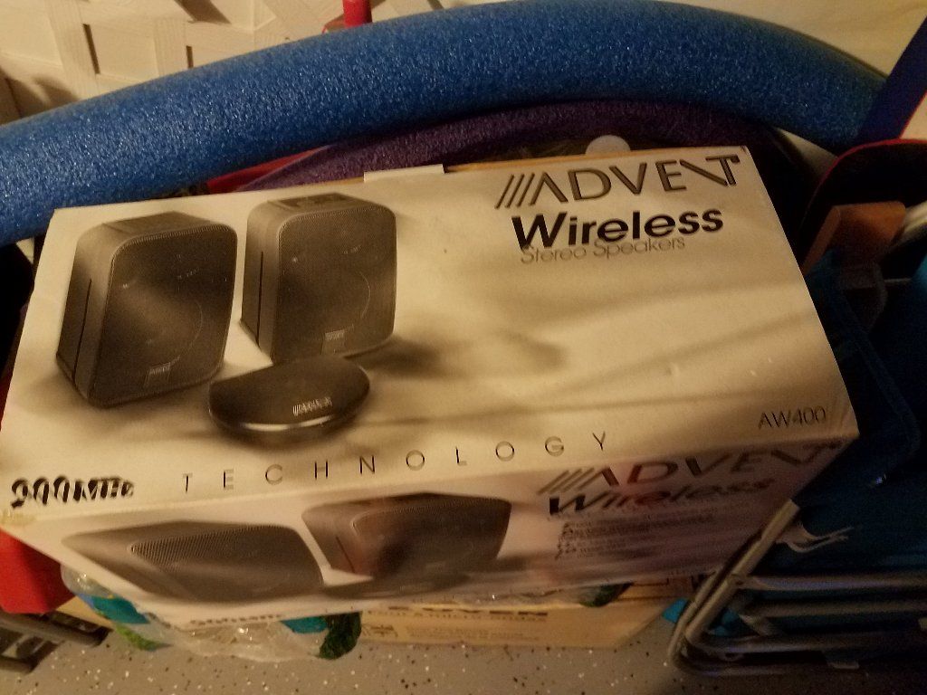 advent wireless speakers aw400