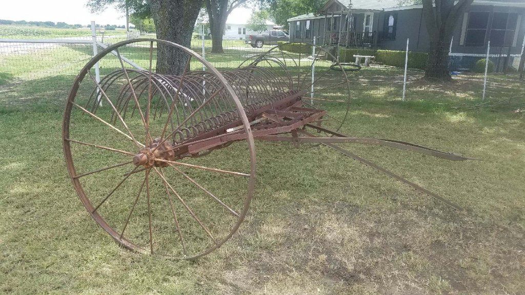 John Deere horse drawn hay rake