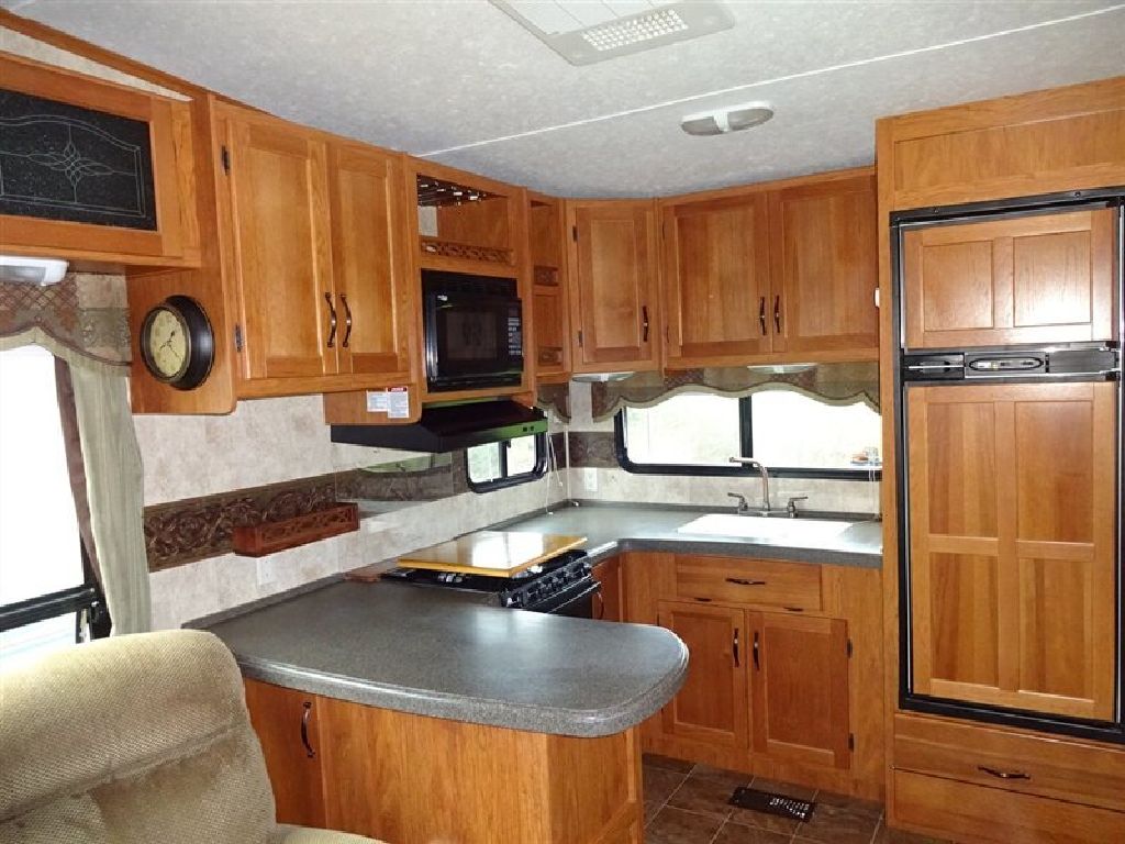 2011 Montana Mountaineer 295rkd Rear Kitchen Fifth Wheel Claz Org