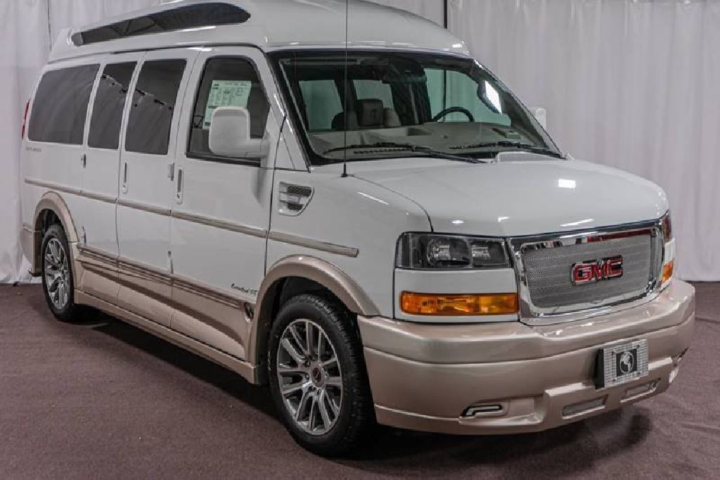 Chevrolet Express GMC Savana 2020