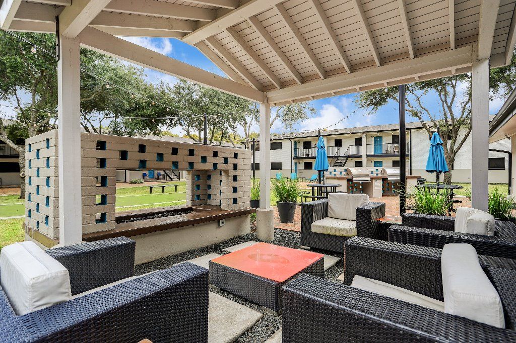 Apartment For Rent****Immediate Move In Available**Total move in for