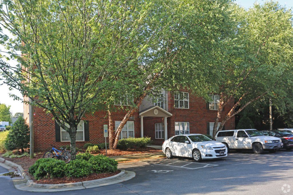 Room for rent Greensboro Rooms for Rent Offered