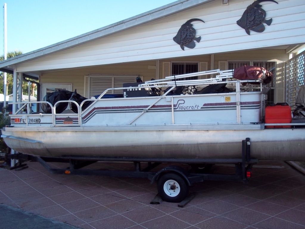 20’ PLAYCRAFT PONTOON Okeechobee Boats for Sale Offered