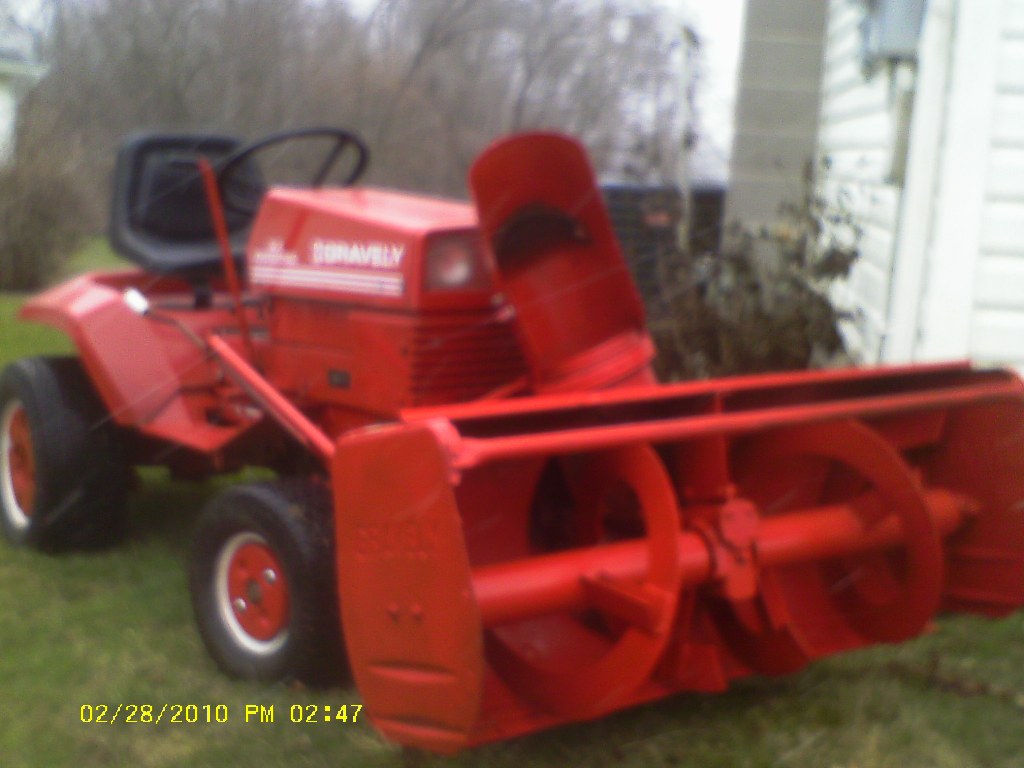 Gravely 20G with snowblower, weights, & 50" mower deck - Claz.org