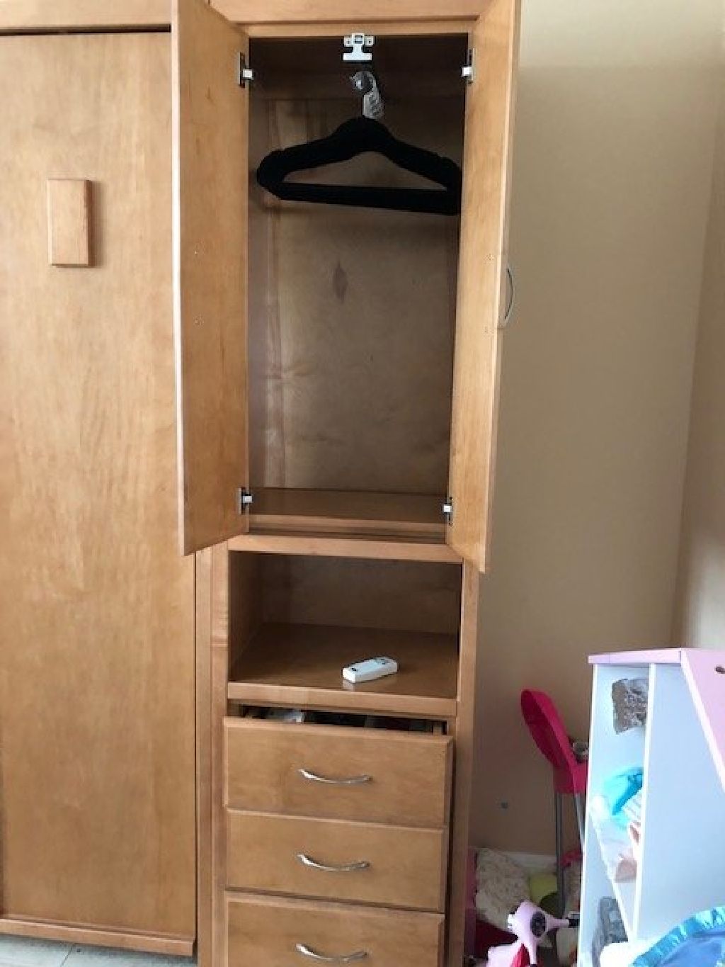 Queen Size Murphy Bed Palm Harbor Furniture for Sale Offered