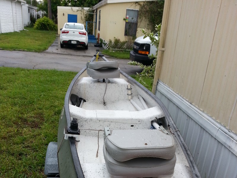 1989 Gheenoe/Trailer/5hp four stroke/Gps fishfinder