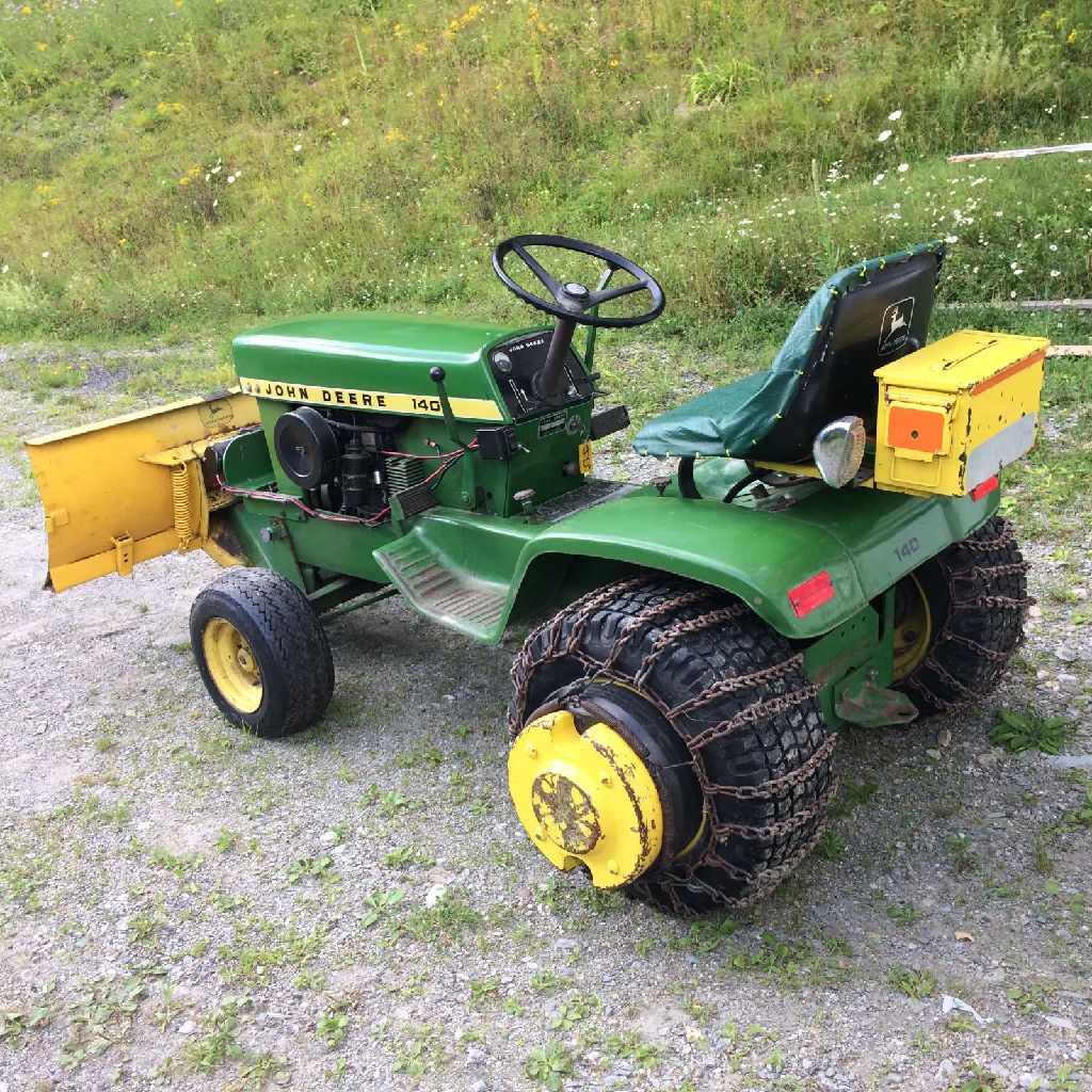 Vintage John Deere 140 Tractor