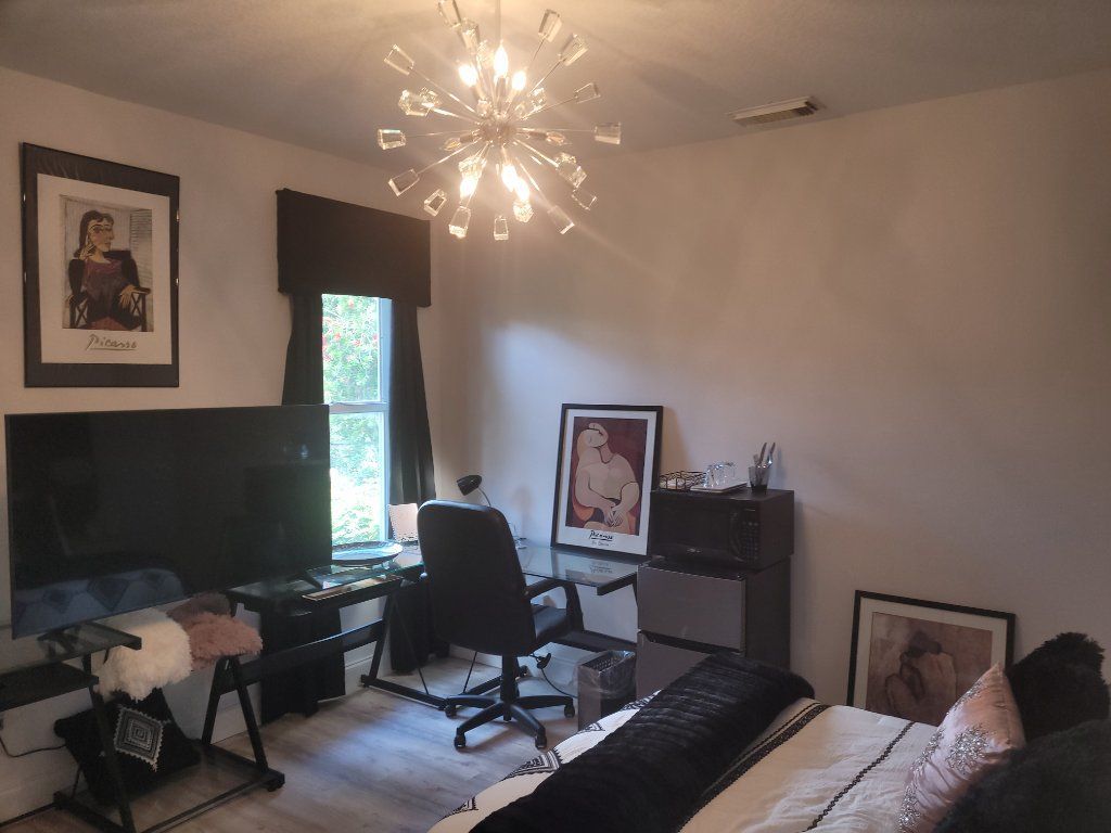 "Newly Decorated Room" available in Cheerful 5 star glam home w/ pool/spa/gazebo!