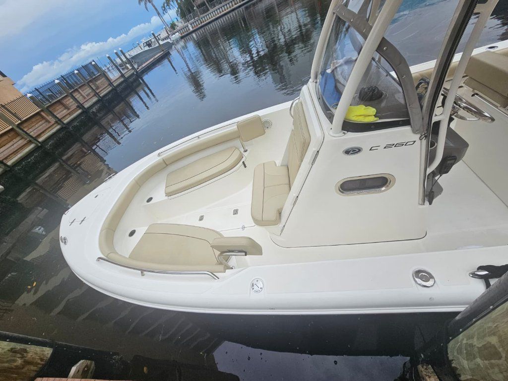 2020 Pursuit C268 Sanibel, Fl	115900