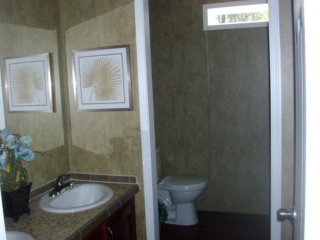 Brand New 4/2 on over 1 Acre