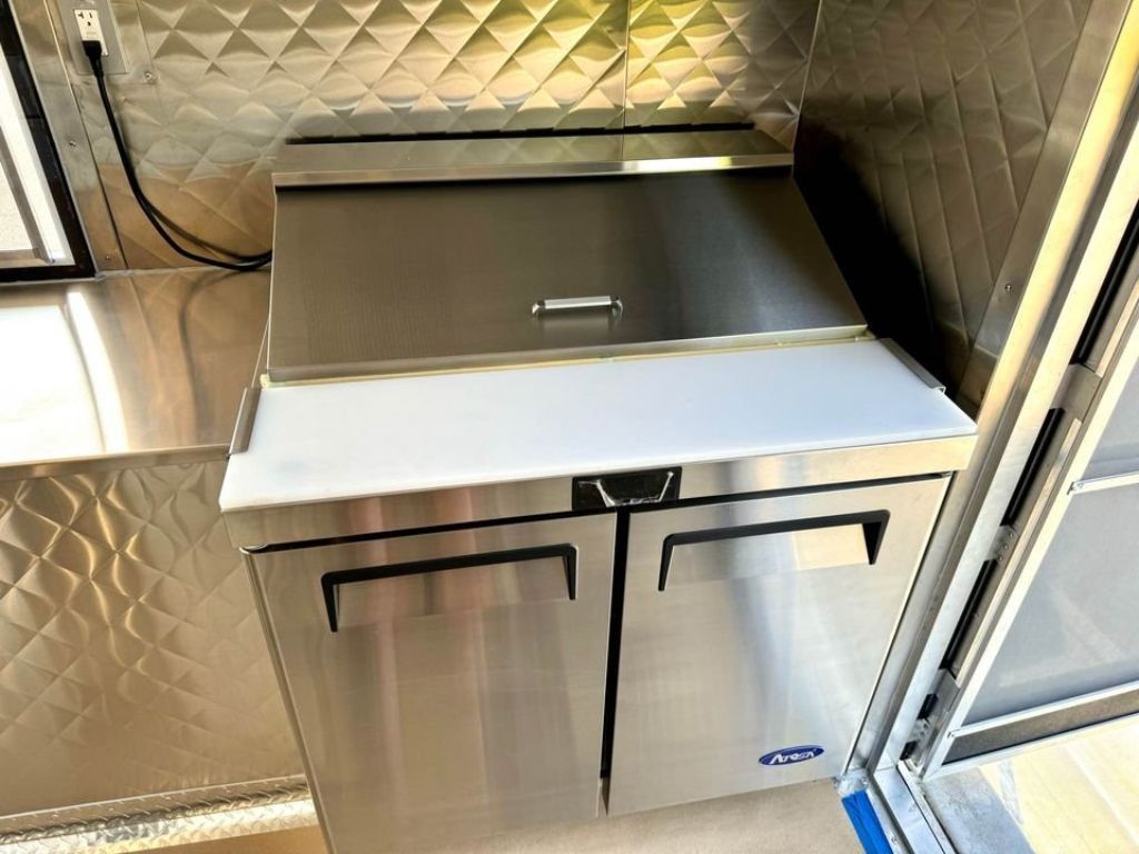 2017 Freightliner step van FOOD TRUCK Class IV Kitchen