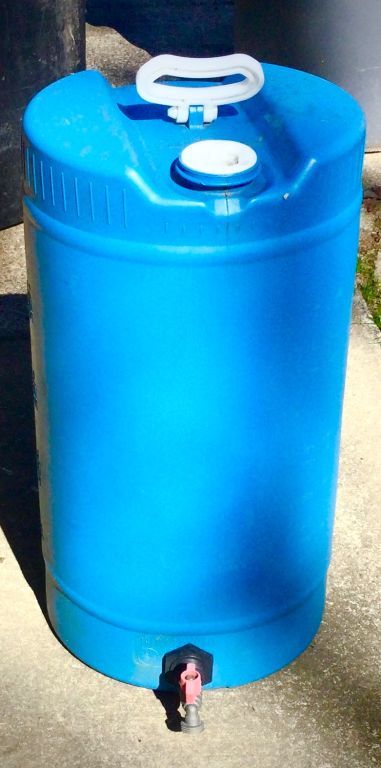 15 gallon pod grade barrel with spigot (Jasper, Ga)