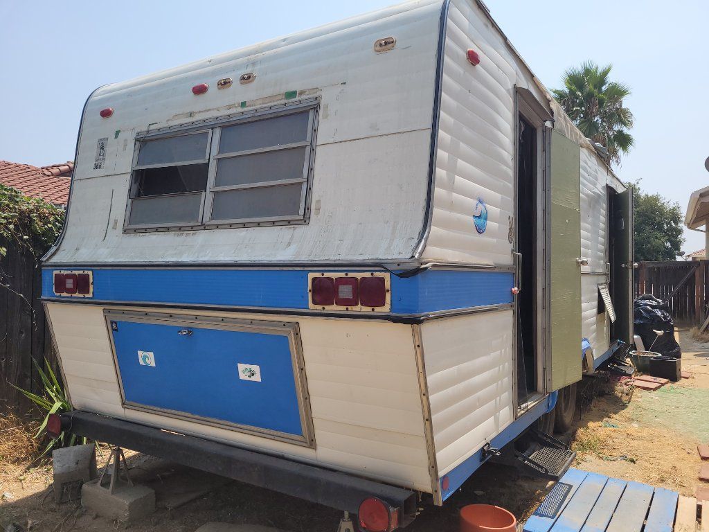 1971 26ft Spartan Cavalier travel trailer