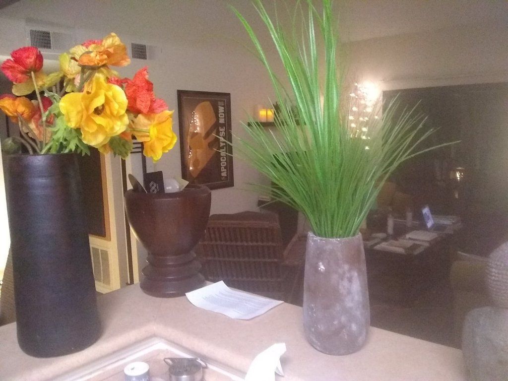 Room for rent in Malibu Canyon Apartments