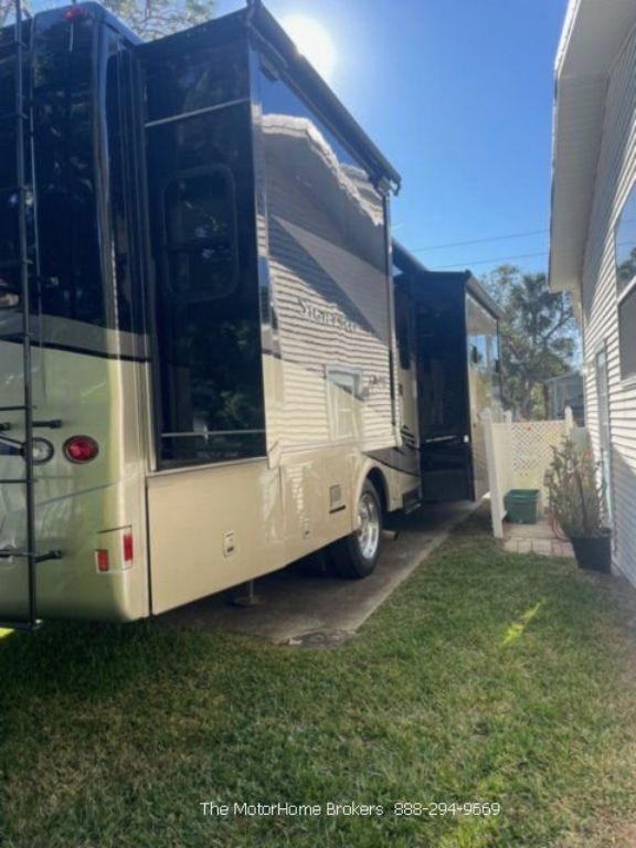 2019 Winnebago Sightser 33C **REDUCED**