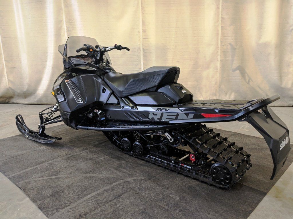 2019 Ski Doo Renegade 900 Ace Snowmobile