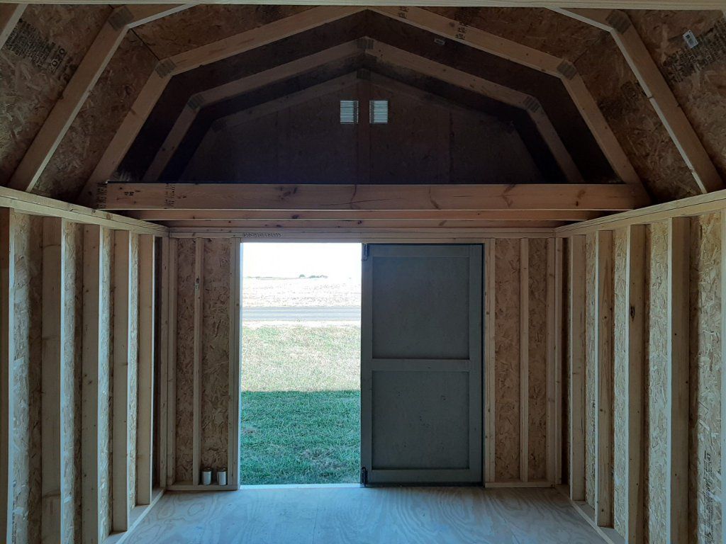Lofted barn storage building 10x16