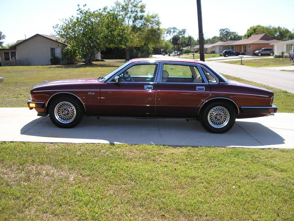 1990 Jaguar Vanden Plas Majestic