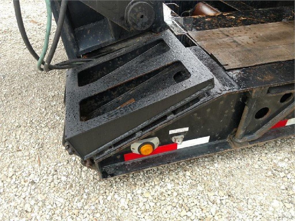 2013 Trail King 50x108 Trailer