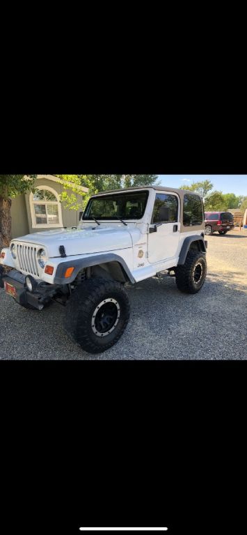 Jeep Wrangler Sahara edition