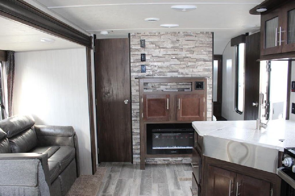 2019 Forest River Cherokee 274DBH