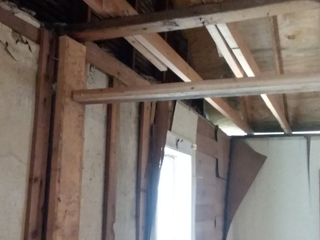 I'm a builder Carpenter concrete worker all around handyman