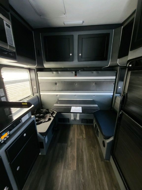 New Straight Trucks - Drivers Wanted