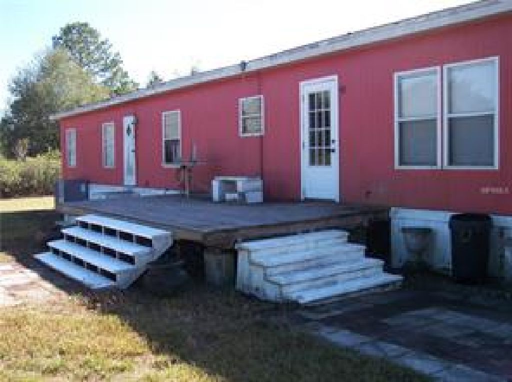 FANTASTIC 4/2 GREAT HOME FOR INVESTMENT INCOME