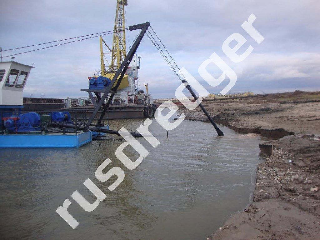 Dredger 2400 by URAL GYDROMECHANICAL PLANT, CJSC