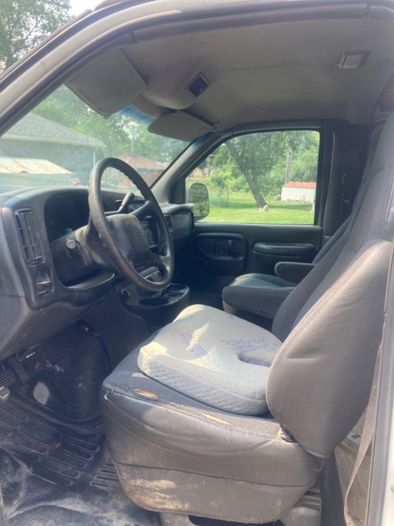 2002 Chevy express 2500 van