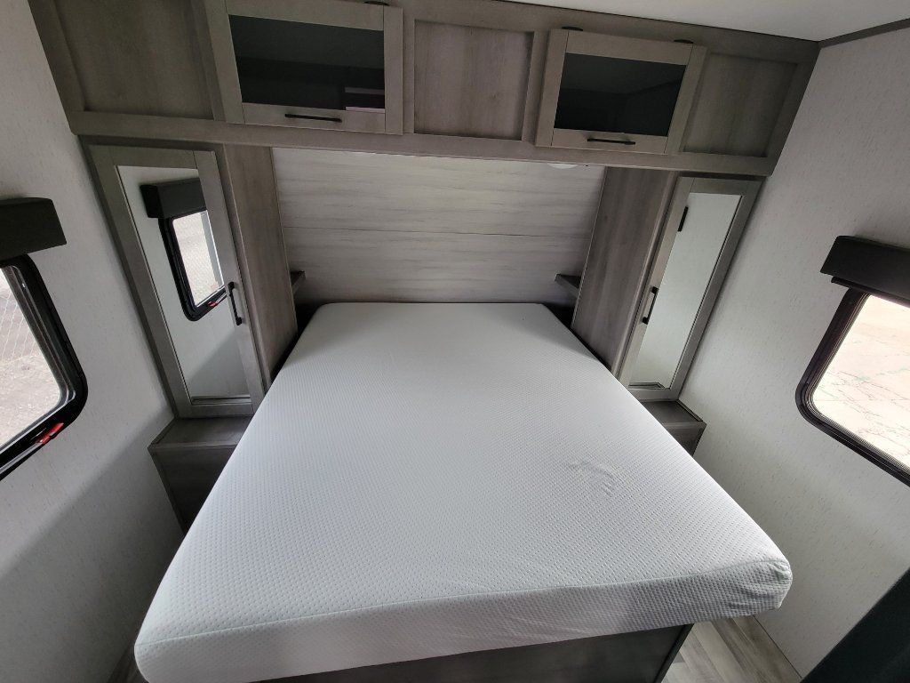 2022 Dutchmen Kodiak 296BHSL Bunk Model Travel Trailer Camper RV Like Keystone, Forest River, Heartl