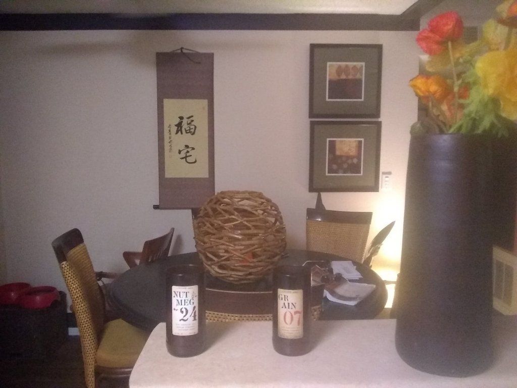 Room for rent in Malibu Canyon Apartments