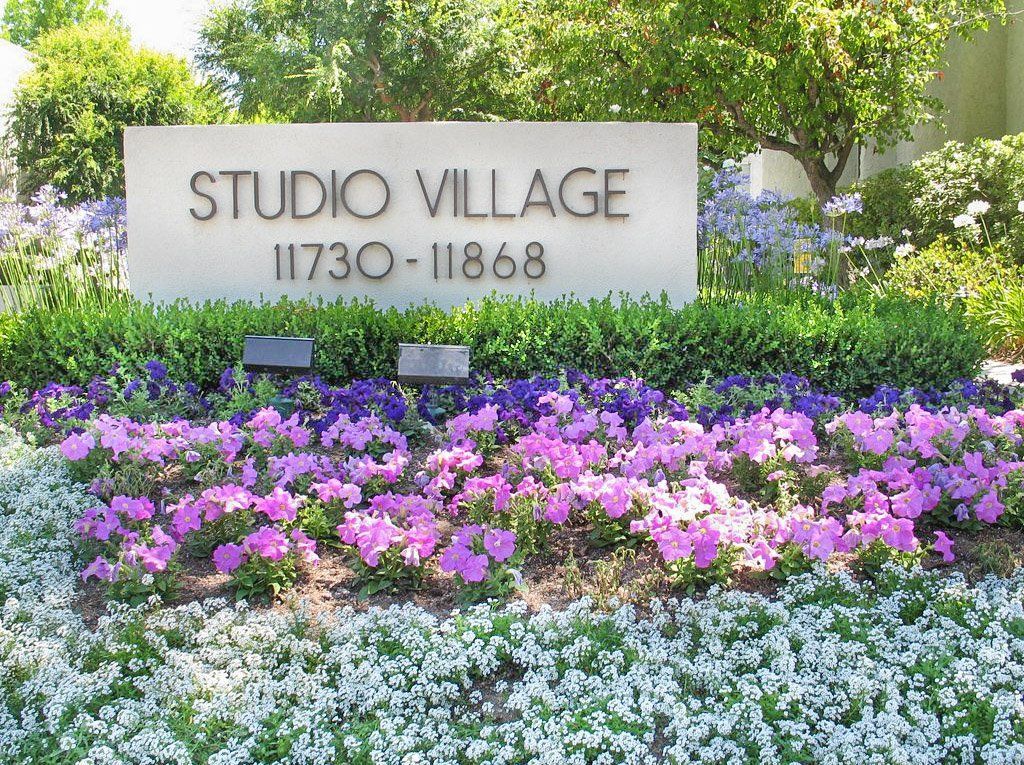 For Sale: 11732 Moorpark St F in Studio City for $729000