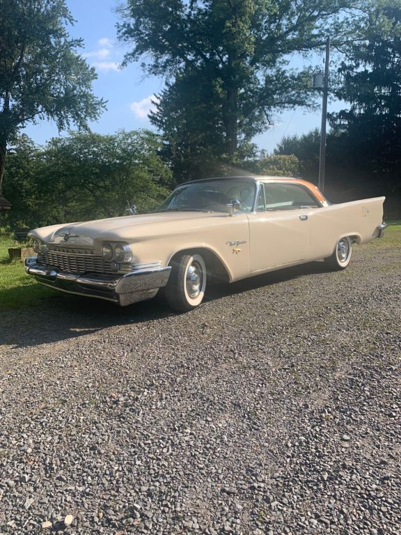 1959 Chrysler New Yorker coupe