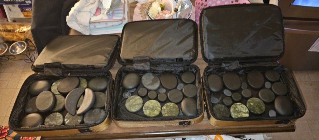 COME GET A 3-HOUR HOT STONE massage ON YOUR BODY ON THIS SNOWY DAY TO STAY WARM AND RELAX!