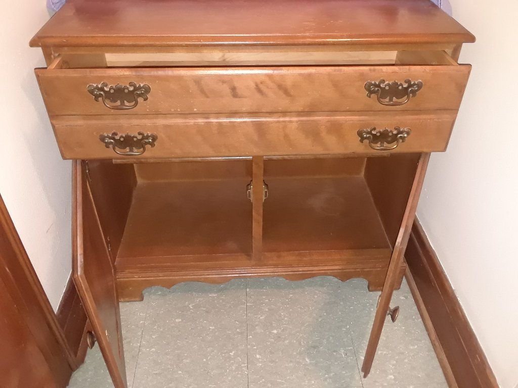Hutch/ Dresser or storage
