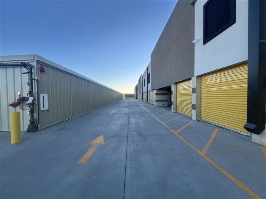 New Units/AC units/Drive Up's & Parking spaces at Nest Self Storage