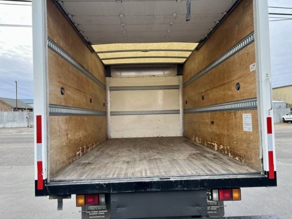 2020 Isuzu NPR BOX VAN 16FT Turbo Diesel