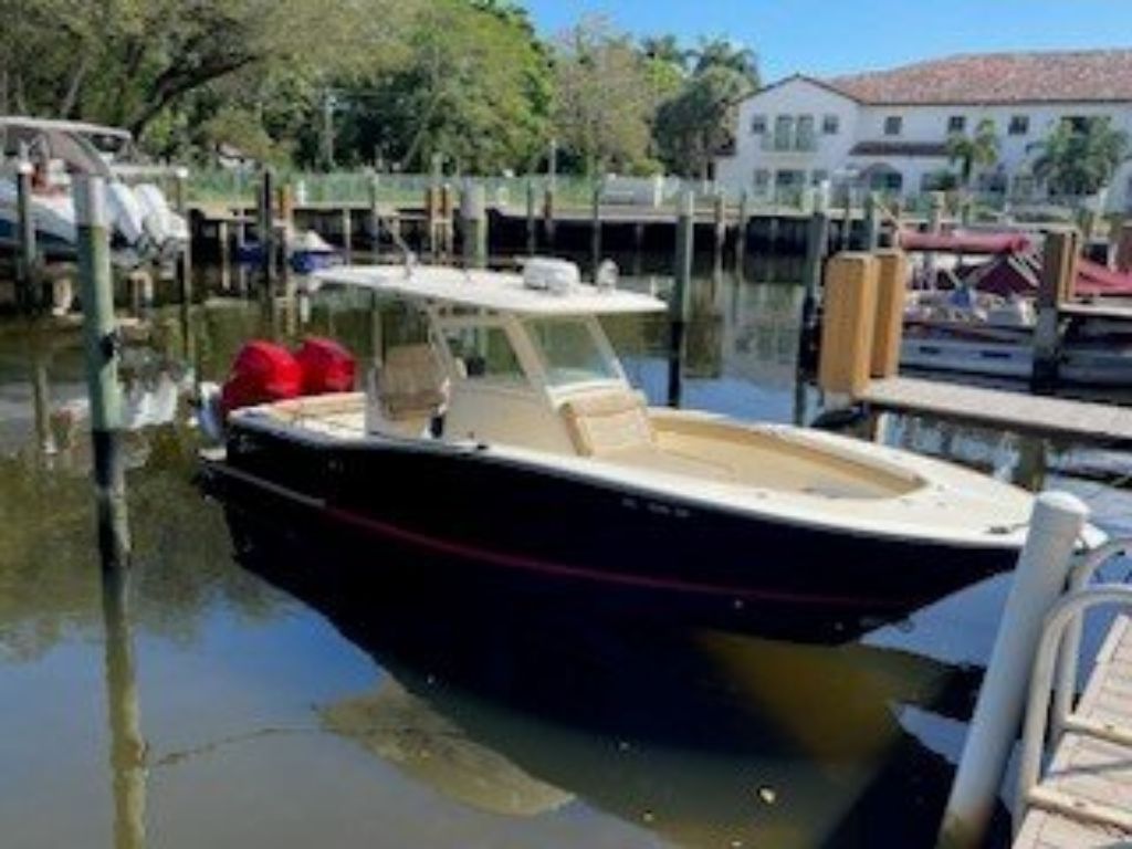 2019 Scout 300 LXF Dania Beach, Fl 192000