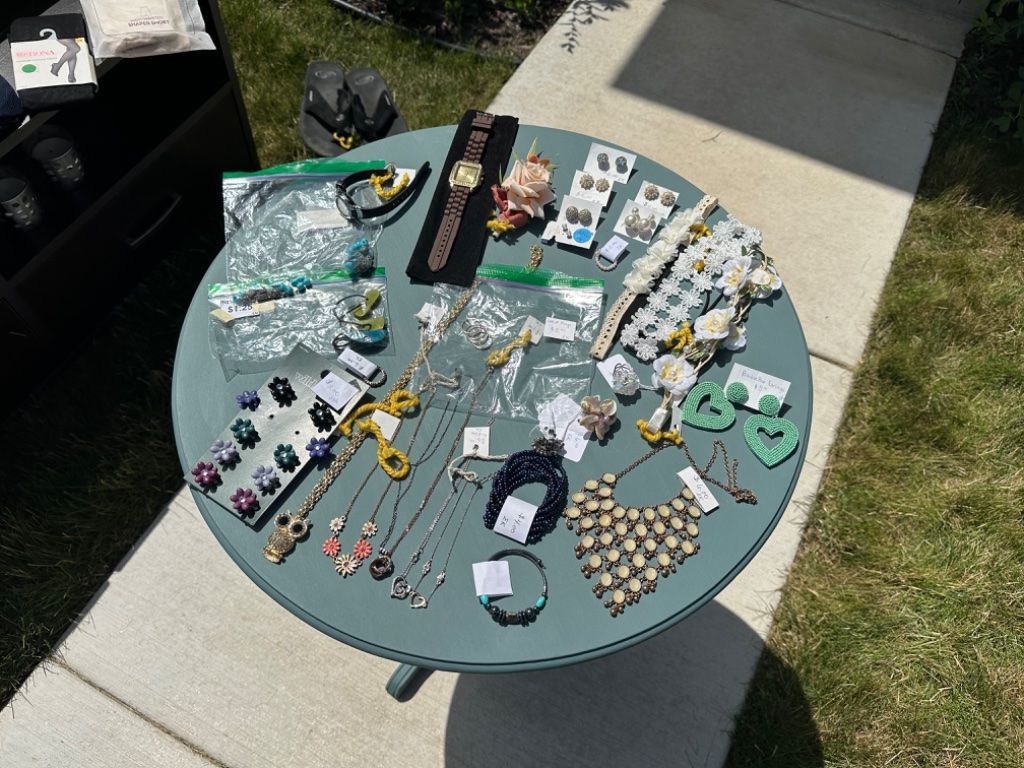 Garage sale - Verona, WI Garage Sales | Claz