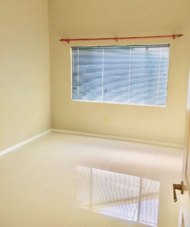 House for rent 4/2/2