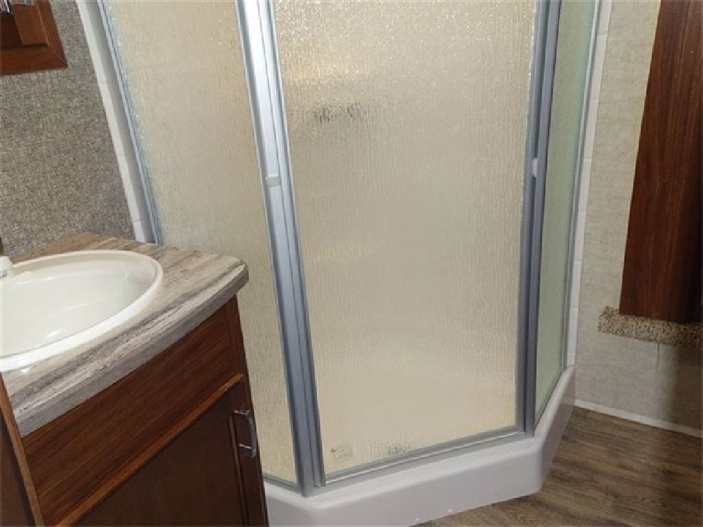 2015 Sundance 298BH Triple Slide Fifth Wheel