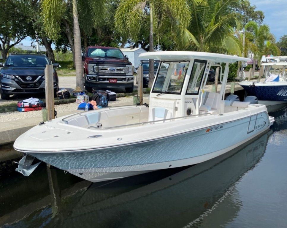 2020 Robalo R272 154900 Dania Beach Fl