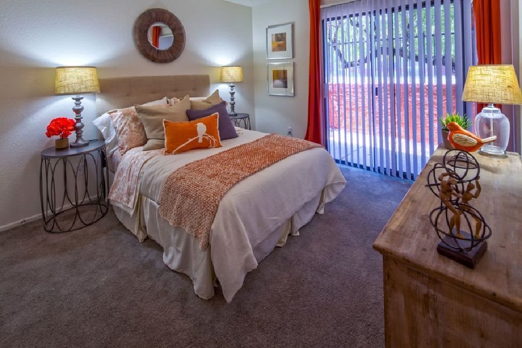 2/2 Sublet through 2/23/18