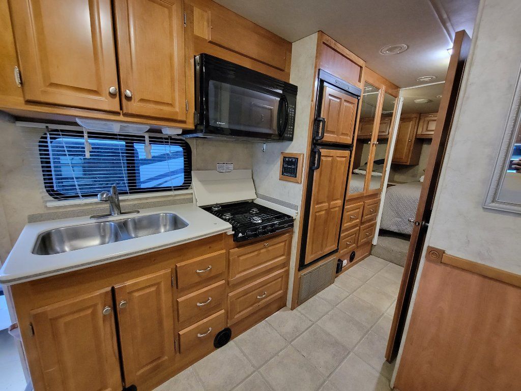 2007 Gulfstream Independence 8330 Class A RV For Sale Motorhome Bus Non Bunk|  | Like Winnebago, Ita