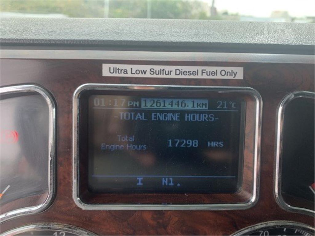 2016 Mack Pinnacle CXU613 Semi-Tractor For Sale In Etobicoke, Ontario, Canada M9R 3J2