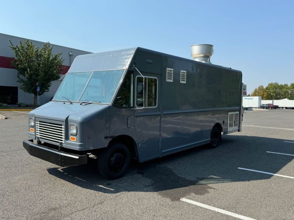 2017 Freightliner step van FOOD TRUCK Class IV Kitchen